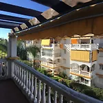 Puerto Bbanus Beaches And Marina, Playground The Rich & Famous, Is Only 1km Walk Away ماربيا