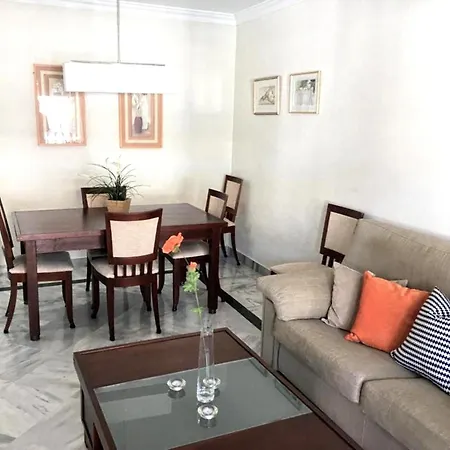 Puerto Bbanus Beaches And Marina, Playground The Rich & Famous, Is Only 1km Walk Away Apartment *