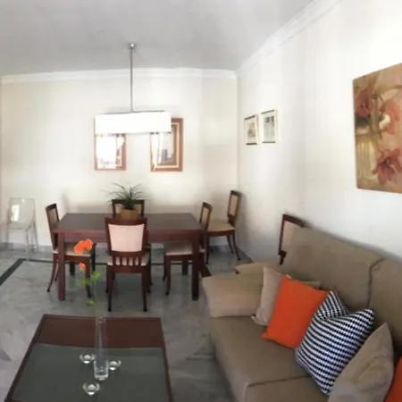 Apartment Puerto Bbanus Beaches And Marina, Playground The Rich & Famous, Is Only 1km Walk Away Marbella