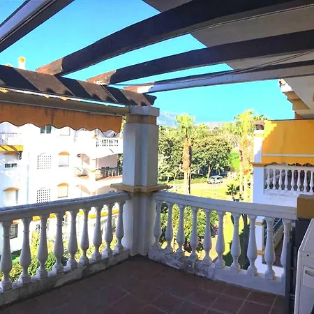 Puerto Bbanus Beaches And Marina, Playground The Rich & Famous, Is Only 1km Walk Away *