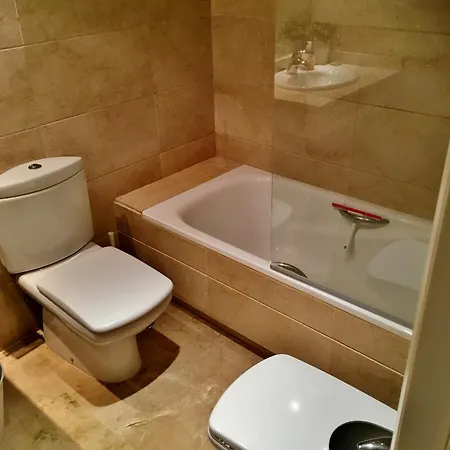 Puerto Bbanus Beaches And Marina, Playground The Rich & Famous, Is Only 1km Walk Away Apartment