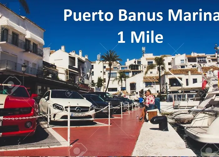 Апартаменты Puerto Bbanus Beaches And Marina, Playground The Rich & Famous, Is Only 1km Walk Away