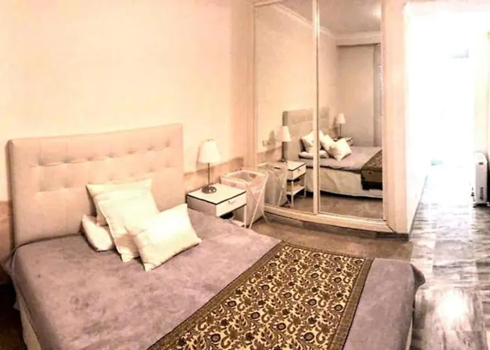 Puerto Bbanus Beaches And Marina, Playground The Rich & Famous, Is Only 1km Walk Away Apartment