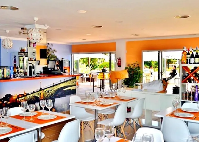 Puerto Bbanus Beaches And Marina, Playground The Rich & Famous, Is Only 1km Walk Away Apartment Marbella